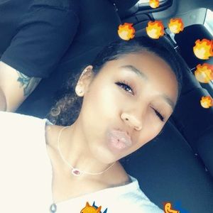 Meet your Posher, Bailey